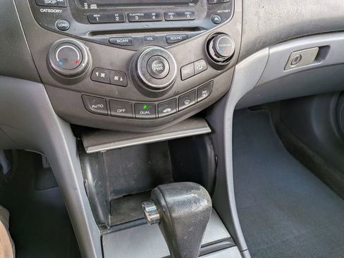 Used 2004 Honda Accord EX image 20