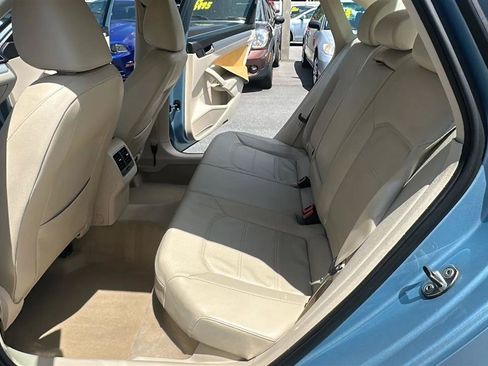 Used 2013 Volkswagen Passat 2.5 SE FWD image 29