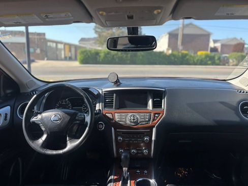 Used 2020 Nissan Pathfinder Platinum w/ Cargo Package AWD/4WD image 20