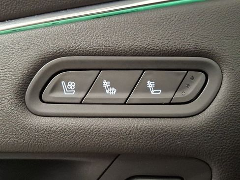 Certified 2021 Cadillac Escalade Premium Luxury image 27