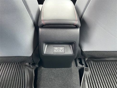 Used 2024 Toyota Corolla SE image 20