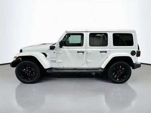 Used 2023 Jeep Wrangler Unlimited Sahara w/ Cold Weather Group image 10