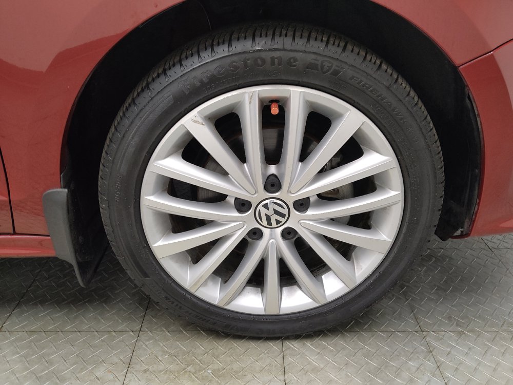 Used 2016 Volkswagen Jetta SEL FWD image 31
