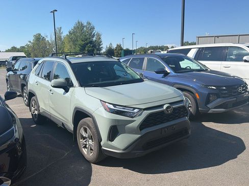 Used 2023 Toyota RAV4 XLE w/ Convenience Package AWD/4WD image 10
