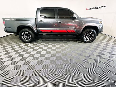 Used 2023 Toyota Tacoma TRD Sport image 2