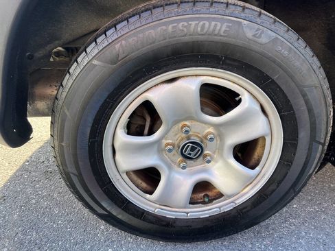 Used 2016 Honda CR-V LX image 17