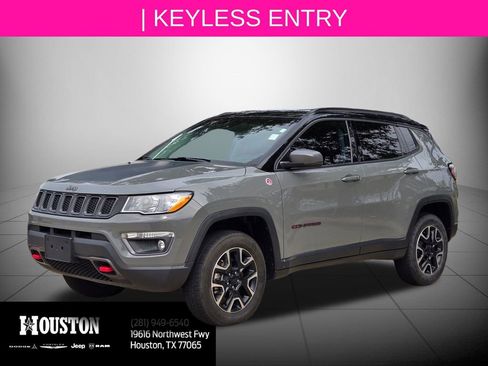 Used 2020 Jeep Compass Trailhawk AWD/4WD image 4