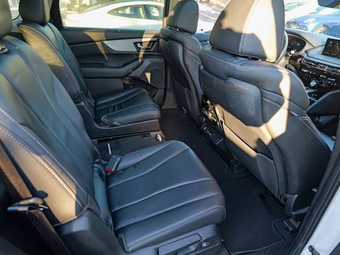 Used 2024 Acura MDX SH-AWD w/ Technology Package image 33