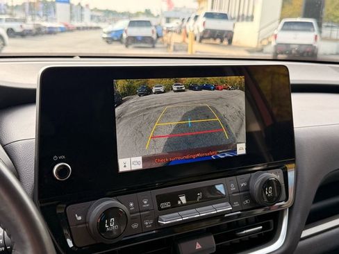 Used 2024 Toyota Grand Highlander AWD image 21