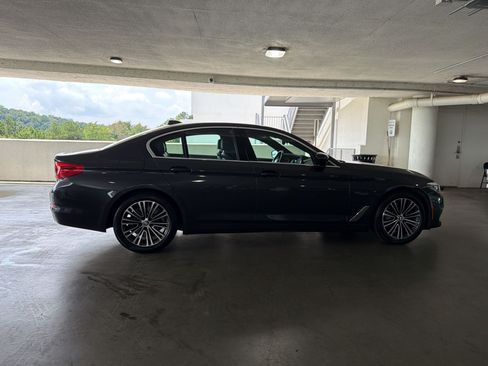 Used 2019 BMW 530i w/ Convenience Package RWD image 7