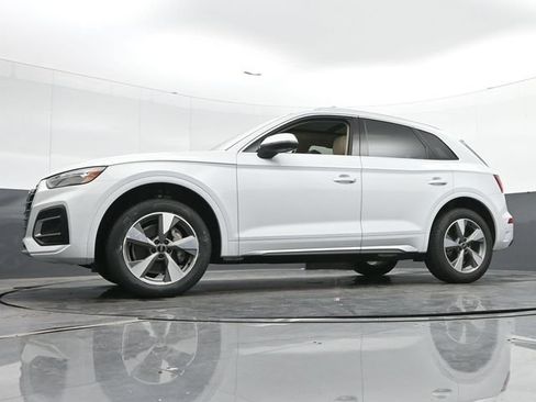 Used 2025 Audi Q5 2.0T Premium Plus w/ Premium Plus Package AWD/4WD image 38