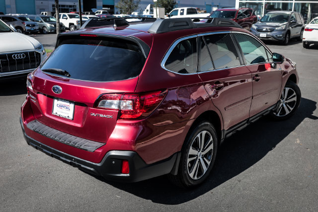 Used 2018 Subaru Outback 2.5i Limited AWD/4WD image 17