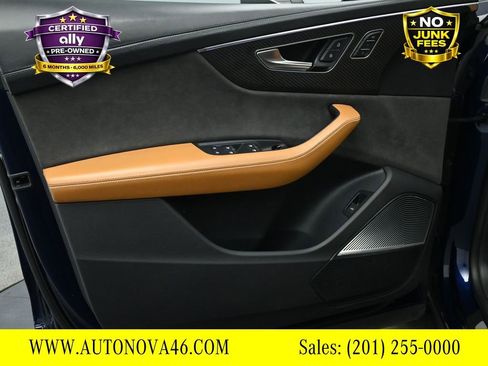 Used 2022 Audi RS Q8 w/ Luxury Package image 9