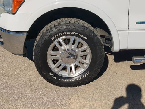 Used 2014 Ford F150 Lariat w/ Equipment Group 501A Mid image 10