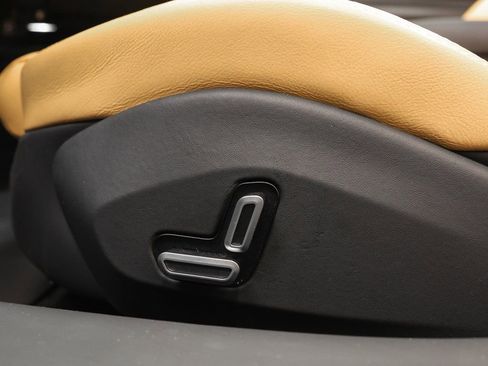 Certified 2022 Ferrari SF90 Spider Tailor Made image 43