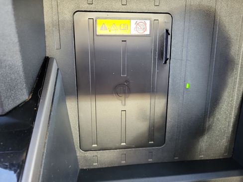 Used 2022 Toyota Tundra Limited w/ TRD Off-Road Package image 27