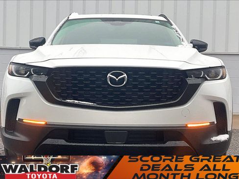 Used 2025 MAZDA CX-50 AWD 2.5 Hybrid w/ Premium Pkg image 3