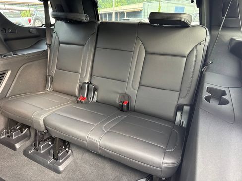 Used 2024 GMC Yukon Denali AWD/4WD image 7