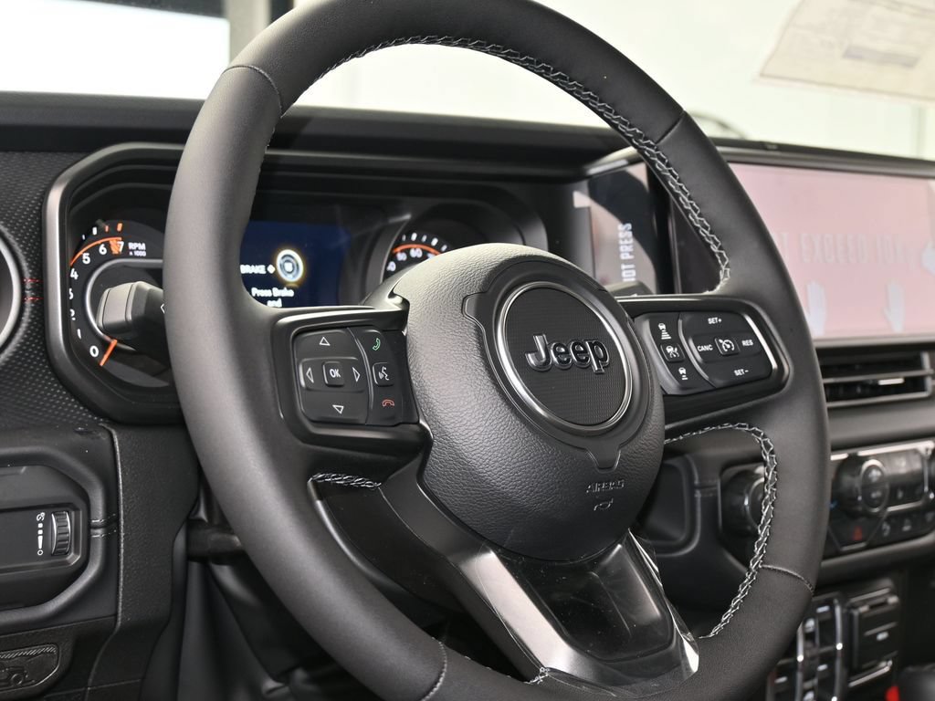 New 2026 Jeep Gladiator Rubicon AWD/4WD image 13