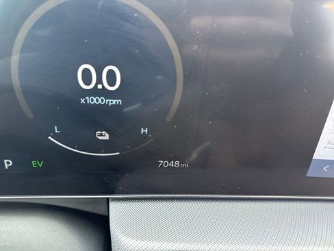 Used 2025 Hyundai Sonata Limited image 29