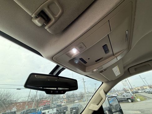 Used 2017 GMC Sierra 2500 SLT w/ Duramax Plus Package image 25