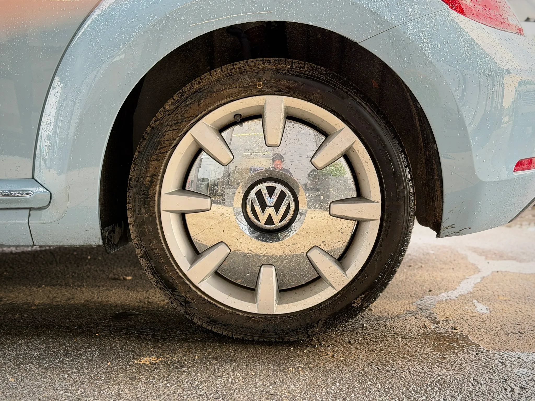 Used 2013 Volkswagen Beetle 2.5 FWD image 19