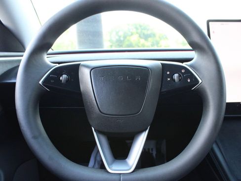 Used 2024 Tesla Model 3 Standard Range RWD image 31