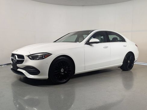Used 2023 Mercedes-Benz C 300 4MATIC Sedan w/ Exclusive Trim Package image 3