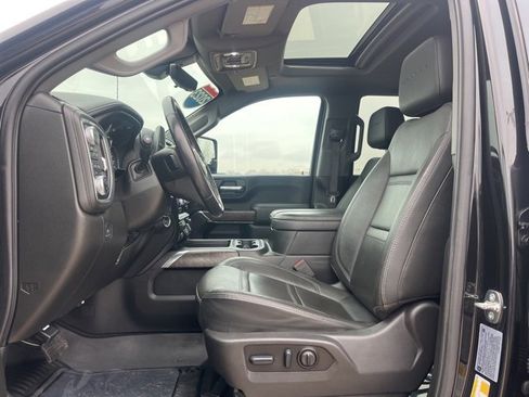 Used 2023 GMC Sierra 3500 Denali w/ Denali Black Diamond Edition image 19