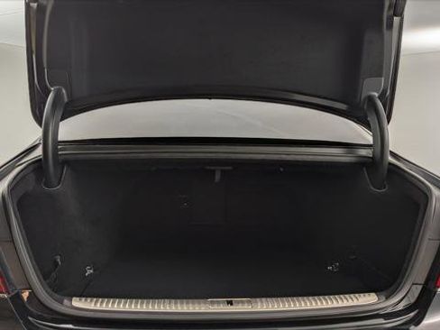 Used 2020 Genesis G90 3.3T Premium image 18