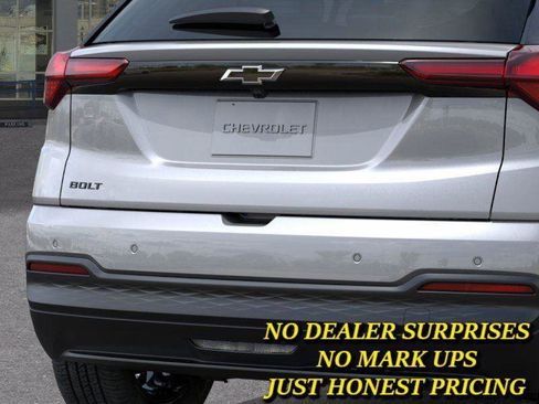 New 2027 Chevrolet Bolt LT w/ Comfort Package FWD image 14