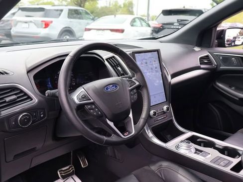 Used 2022 Ford Edge ST w/ Equipment Group 401A AWD/4WD image 12