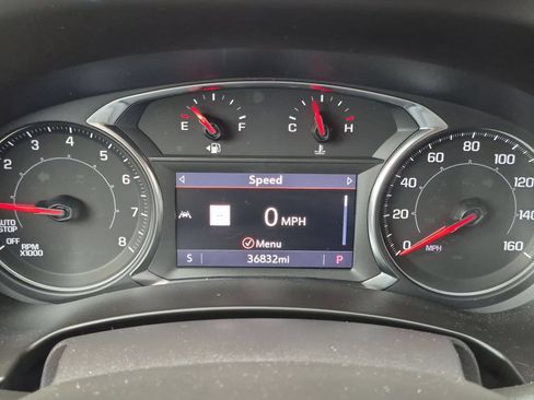 Used 2022 GMC Terrain SLE w/ Driver Convenience Package FWD image 17