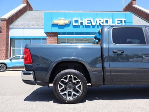 Used 2025 RAM 1500 Laramie AWD/4WD image 41