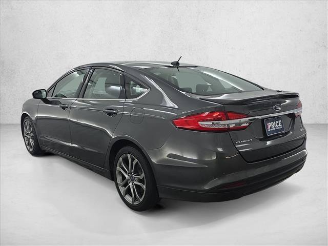 Used 2017 Ford Fusion SE w/ Equipment Group 201A FWD image 8