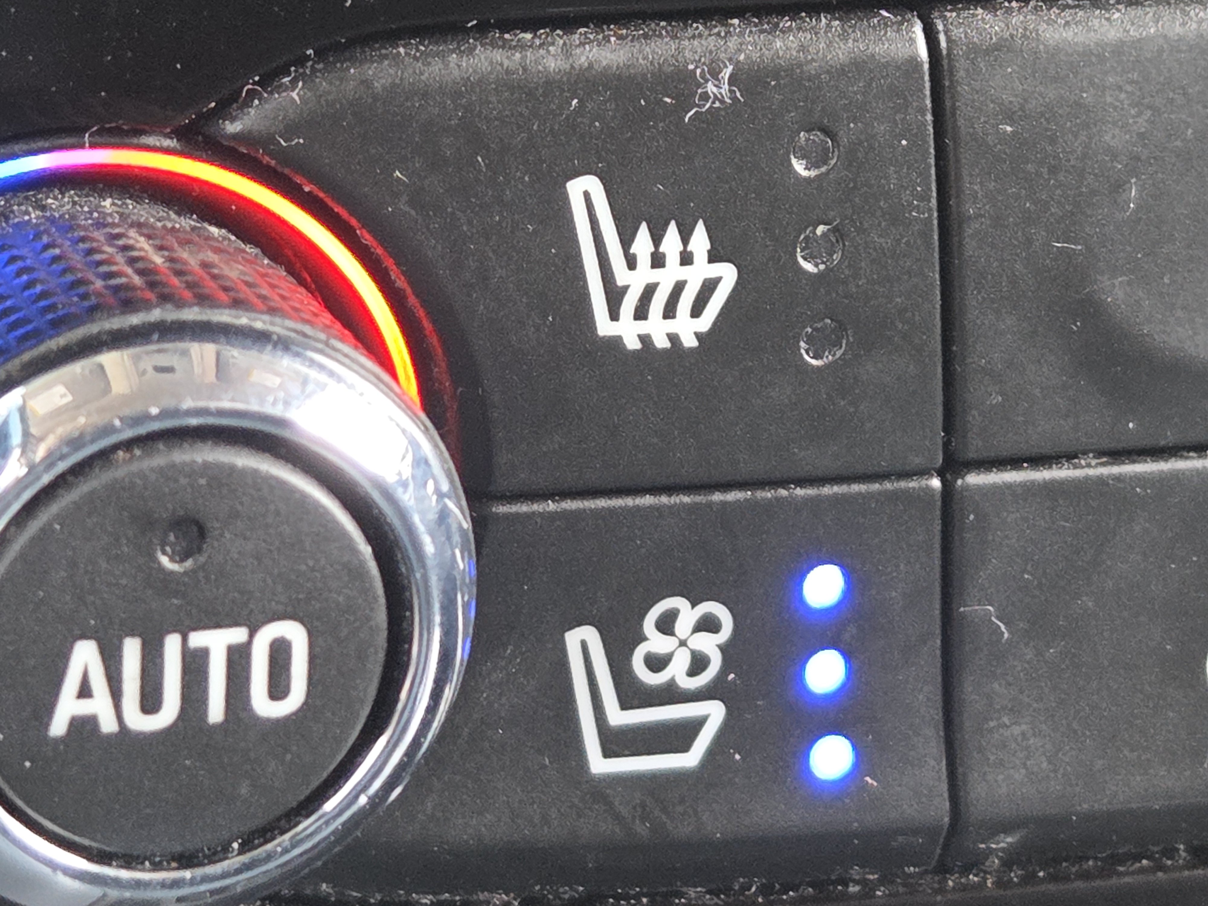 Used 2019 Buick Enclave Premium AWD/4WD image 16