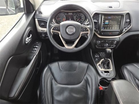 Used 2014 Jeep Cherokee Limited w/ Trailer Tow Group image 22