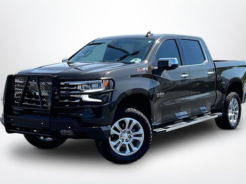 Used 2023 Chevrolet Silverado 1500 LTZ w/ LTZ Premium Texas Edition AWD/4WD image 3