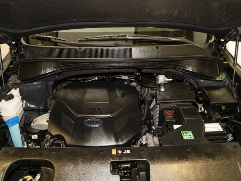 Used 2019 Kia Sorento SX image 24