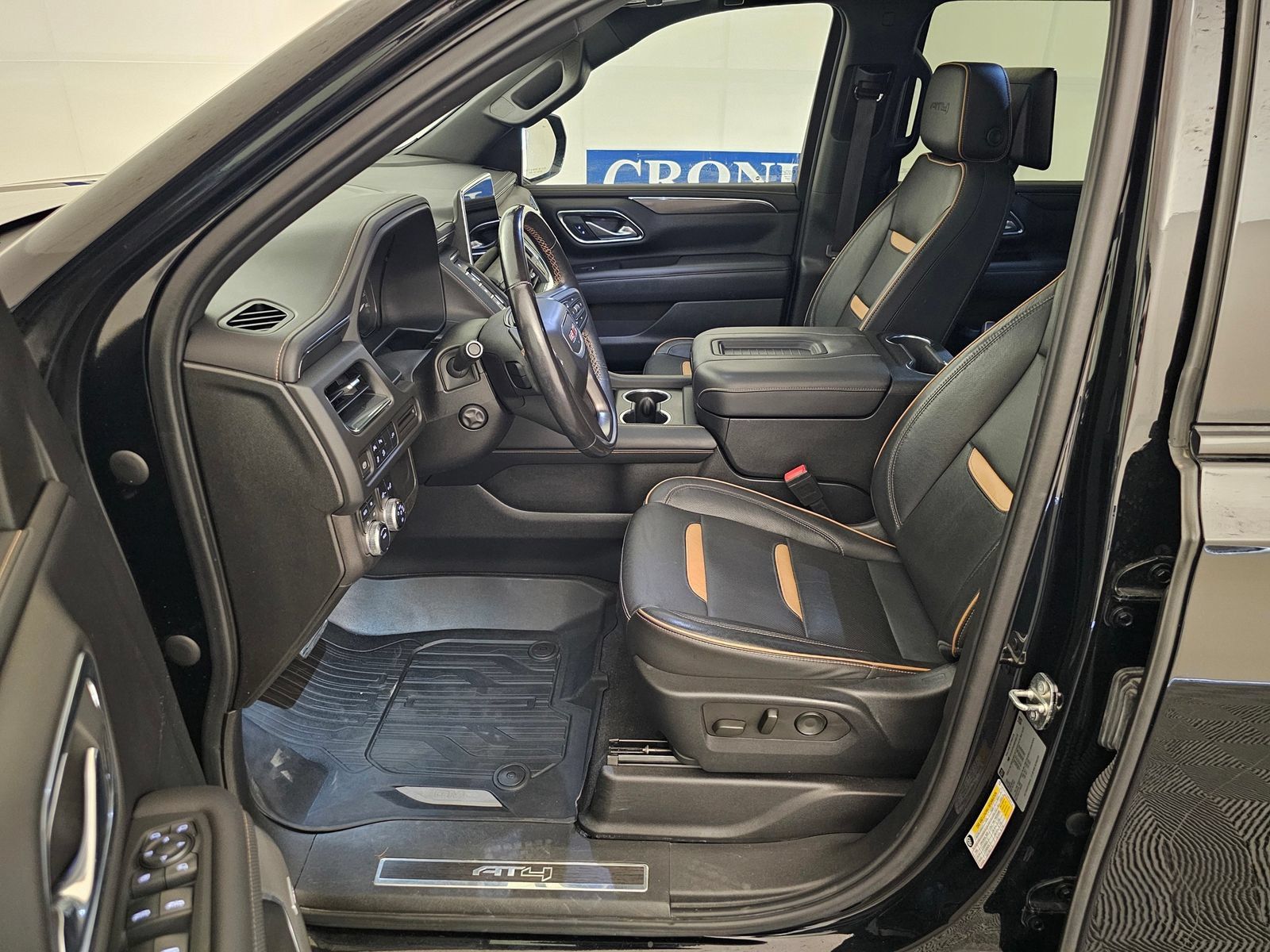 Used 2021 GMC Yukon AT4 w/ Rear Media and Nav Package AWD/4WD image 4