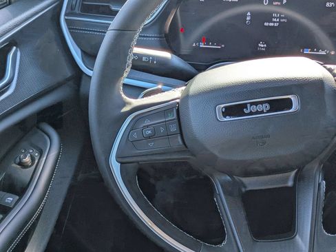 New 2025 Jeep Grand Cherokee Altitude RWD image 18