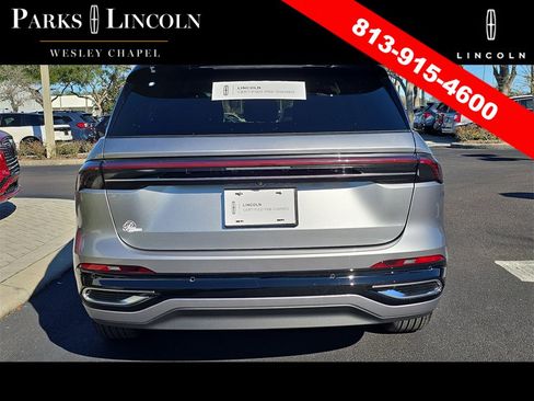 Used 2024 Lincoln Nautilus Reserve w/ Equipment Group 203A image 5