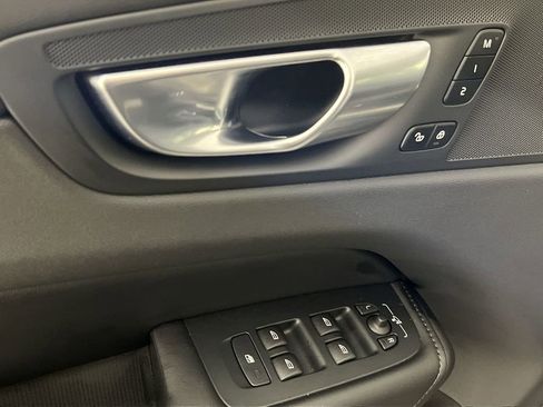 Certified 2025 Volvo XC60 B5 Core w/ Climate Package image 17