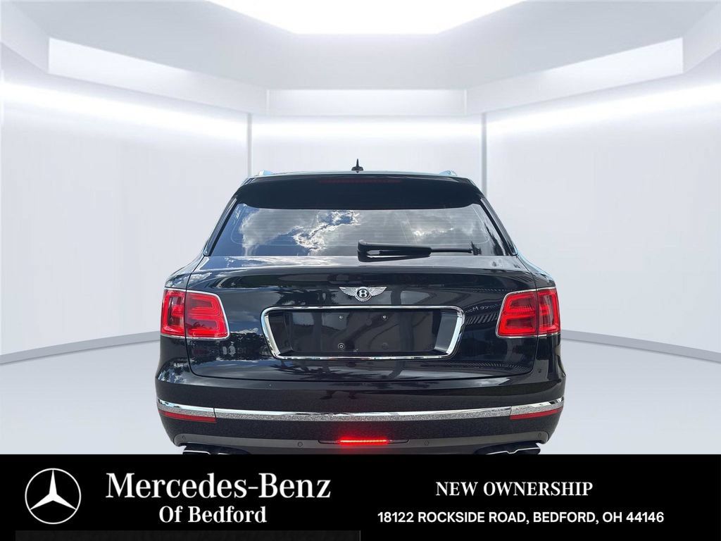 Used 2019 Bentley Bentayga AWD/4WD image 4