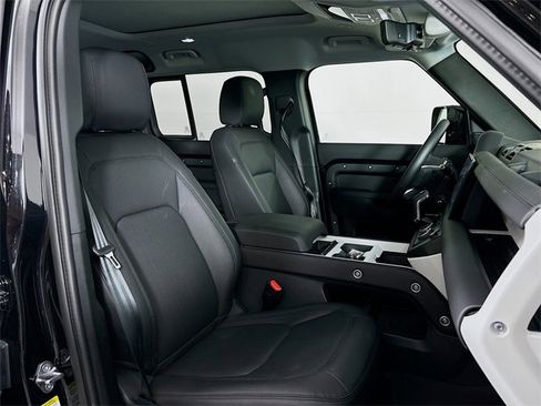 New 2025 Land Rover Defender 110 S image 26