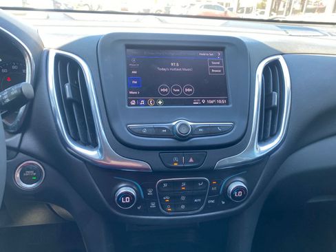 Used 2022 Chevrolet Equinox LT FWD image 14