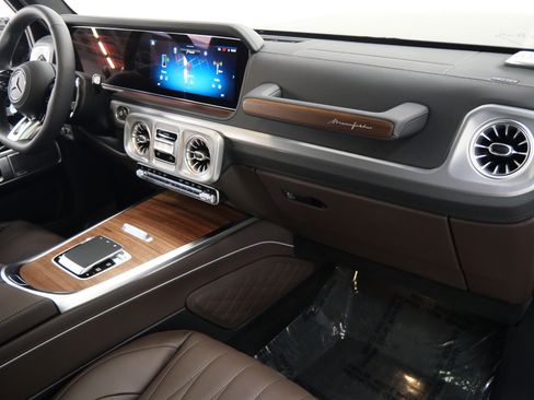 Used 2026 Mercedes-Benz G 63 AMG 4MATIC image 14