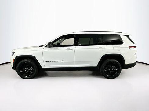 Used 2023 Jeep Grand Cherokee L Limited w/ Black Appearance Package RWD image 8