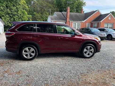 Used 2015 Toyota Highlander Limited AWD/4WD image 19