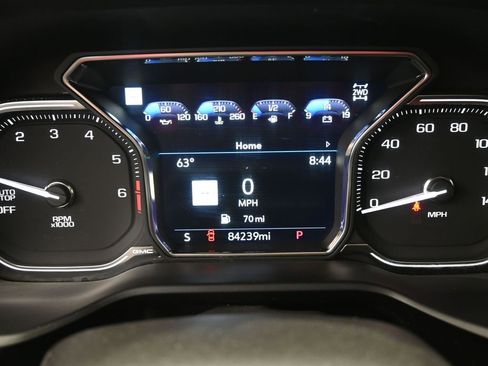 Used 2021 GMC Yukon XL Denali w/ Denali Premium Package image 24